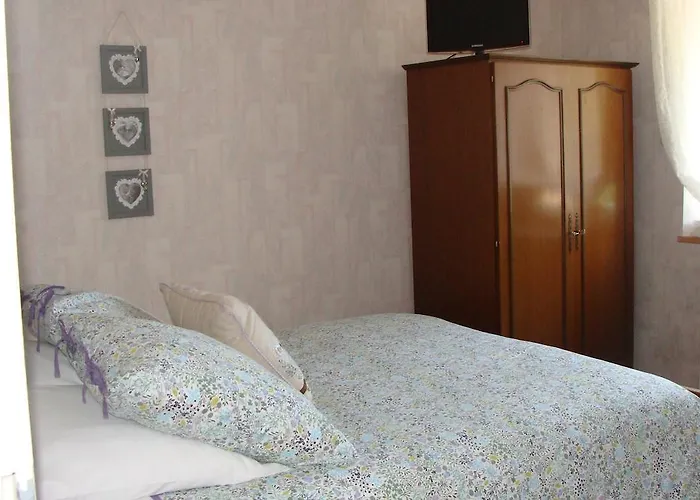 Des Bonnes Gens Maison d'hôtes Saint-Aubin-du-Perron