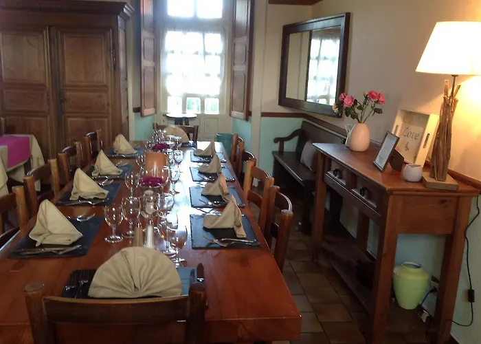 Des Bonnes Gens Saint-Aubin-du-Perron